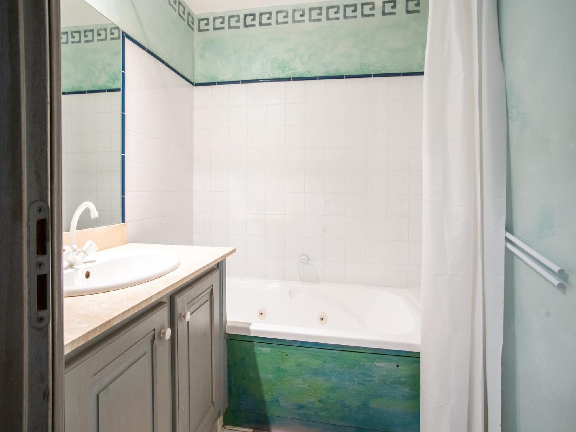 Cozy Apartment With Swimming Pool Terrace Garden Parking Montbrun-les-Bains Dış mekan fotoğraf