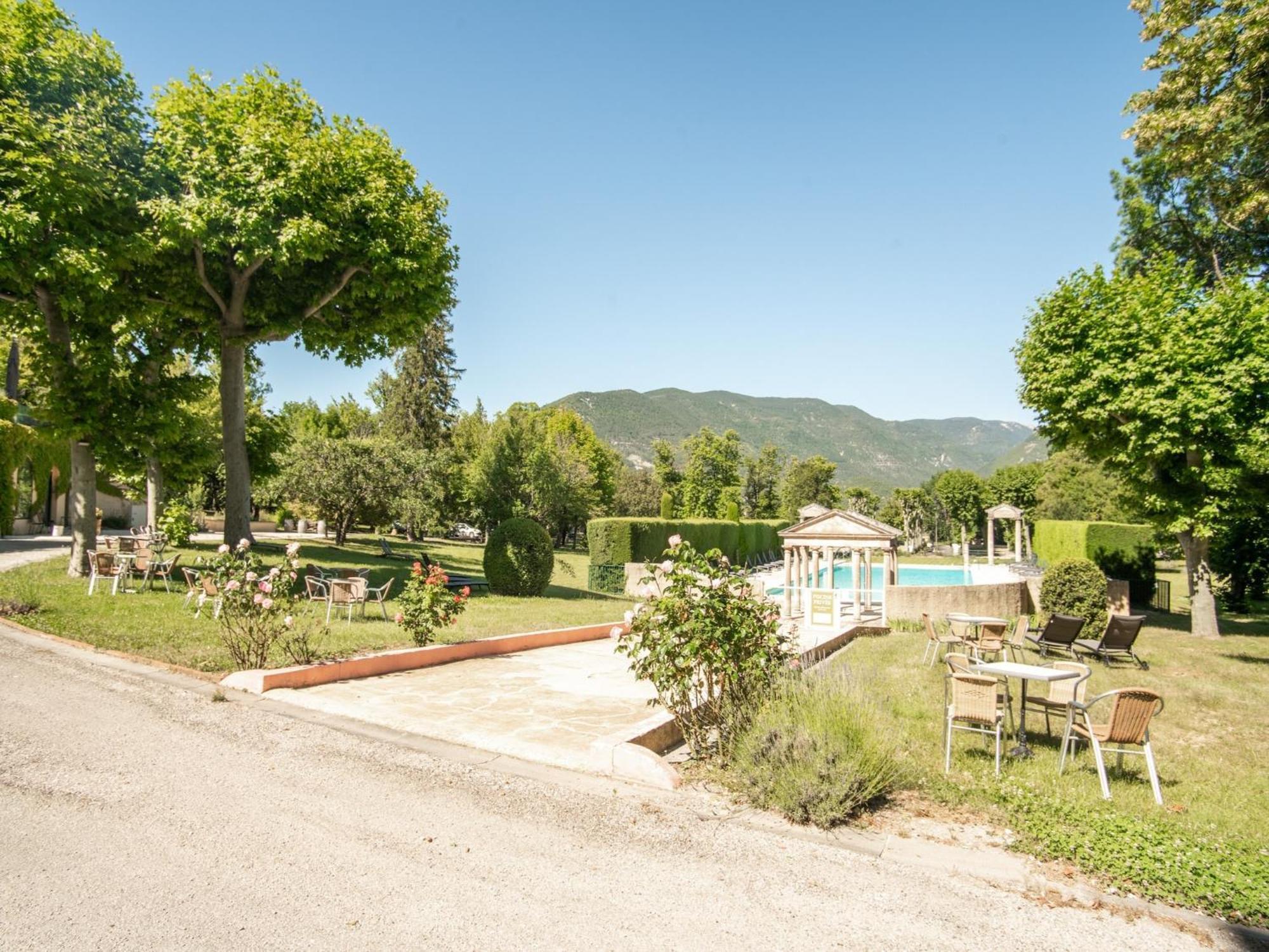 Cozy Apartment With Swimming Pool Terrace Garden Parking Montbrun-les-Bains Dış mekan fotoğraf