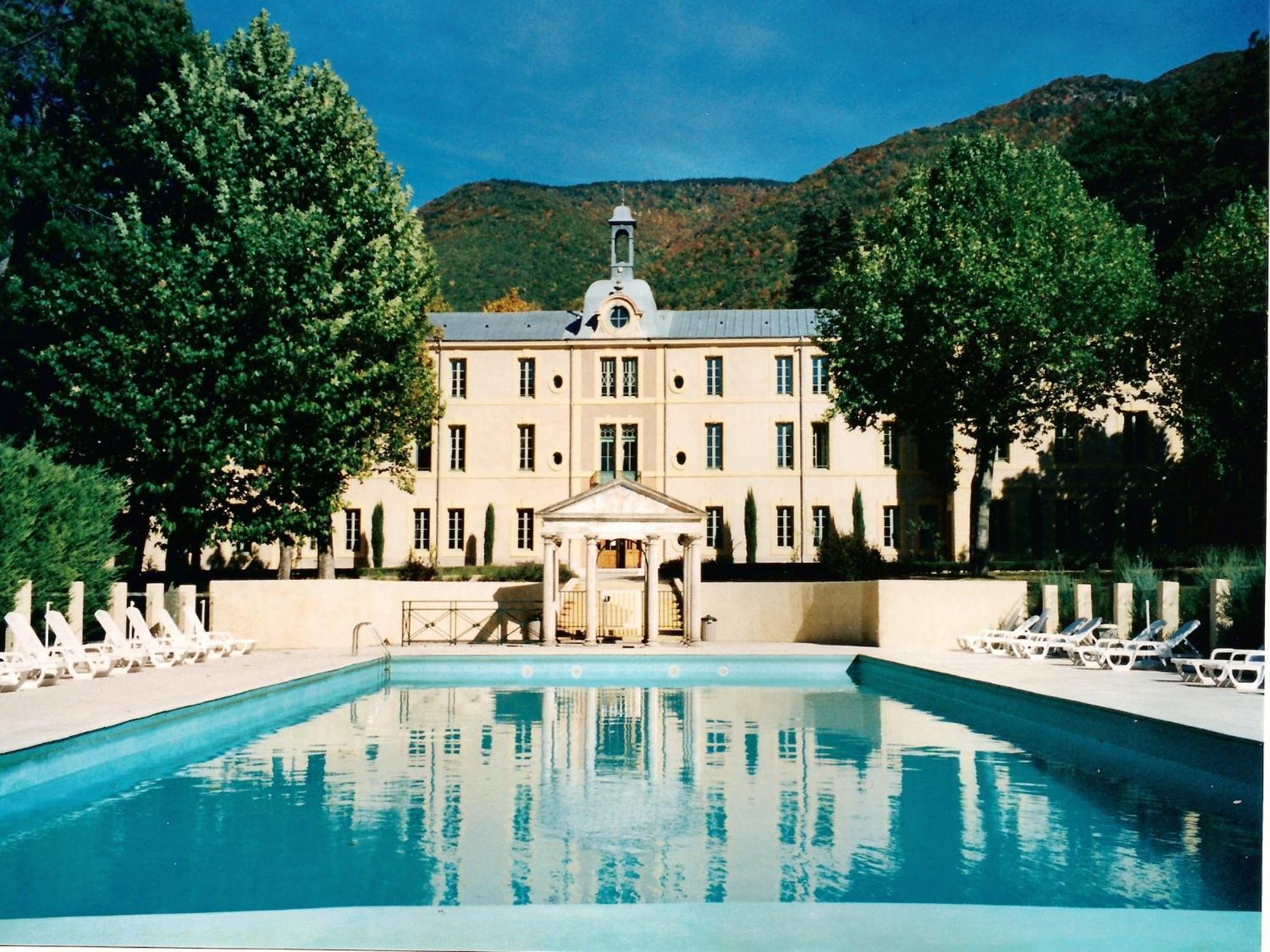 Cozy Apartment With Swimming Pool Terrace Garden Parking Montbrun-les-Bains Dış mekan fotoğraf